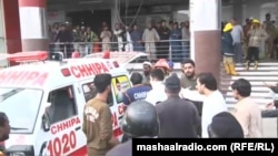 د چیپا امبولانس زخمیان او مړي روغتون ته لېږدوي: انځور نومبر ۲۵، کال ۲۰۲۳