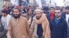 پولیسو د پي ټي اېم د مرکزي کمیټۍ غړی ملک عبدالصمد خان نیولی دی