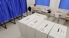 În România, pe 9 iunie 2024 au fost alegeri locale și europarlamentare. Secție de vot din București.