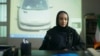 صدف عسگری، بازیگر فیلم «آیه‌های زمینی»، در نمایی از این فیلم
