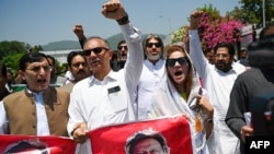 پي ټي ای د عمران خان د خوشې کولو لپاره مظاهرې کړې دي. پخوانی انځور