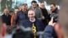 Замрзнати цени – одмрзнати плати на функционери