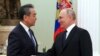  Șeful diplomației chineze, Wang Yi, la întâlnirea pe care a avut-o săptămâna trecută cu președintele rus Vladimir Putin.