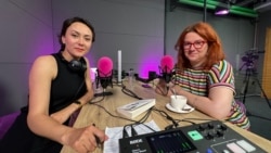 „Trebuie să te uiți la viața ta și să-ți dai seama că n-ai ce să mai schimbi. Abuzul face parte din tine, dar nu e totul”, spune Ioana Burtea. 