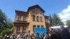 ​​​​​​​Objekat u kome se nalazi Kancelarija Ambasade Rusije je preko puta zgrade Vlade Republike Srpske, Banjaluka, 11. jun 2024. godine