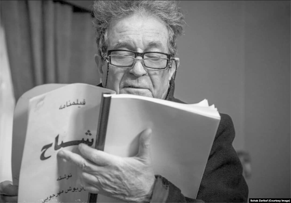 داریوش مهرجویی در پشت صحنه فیلم «اشباح«