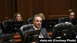 Министерот за информатичко општество и администарција Азир Алиу