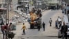 Palestinci beže iz Rafe na jugu Gaze ka Kan Junisu, nakon naredbe Izraela o evakuaciji, 11. maja 2024. 