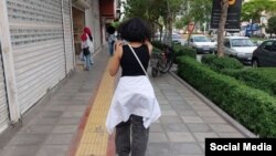روزانه تصاویر متعددی از سوی شهروندان در مخالفت مدنی با حجاب اجباری در شبکههای اجتماعی منتشر میشود