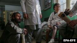 یک مرکز صحی در افغانستان، آرشیف