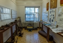 Un mic muzeu dedicat lui Shalamov a fost înființat în spitalul Debin unde a trăit, a lucrat și a scris.