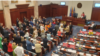 Усвојување на заклучоците во Собранието. 