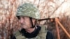 Шон Пен в Украйна с бронежилетка и каска