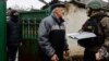 Четверо поліцейських зазнали травм під час гуманітарної місії на Луганщині – МВС
