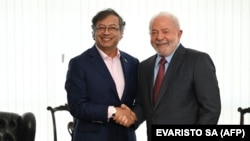 Predsednik kolumbije Gustavo Pedro na sastanku sa predsednikom Brazila Luizom Inacioom Lulom da Silvom, 2. januar 2023.