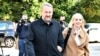 Sebija Izetbegović, direktorica Univerzitetsko-kliničkog centra u Sarajevu sa mužem Bakirom Izetbegovićem, predsjednikom Stranke demokratske akcije (fotoarhiv)