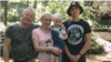 Oleh Konchakovski (stânga), sotia sa, Tetyana și băiatul lor, Mykyta Bobrov (dreapta) au murit în mașina atacată de ruși, lângă Kiev, la finalul lunii februarie. 