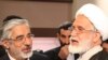 میرحسین موسوی (چپ) و مهدی کروبی در مناظره تلویزیونی ۱۷ خرداد