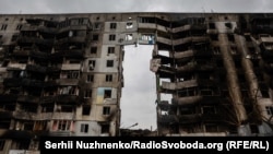 Зруйнований російськими військовими будинок в Бородянці на Київщині, 8 квітня 2022 року