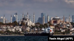 Brod "Severni vetar" sa pošiljkom žita iz Ukrajine spreman za inspekciju u Istanbulu, oktobar 2022. 