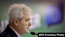 Лидерот на ДУИ Али Ахемти.