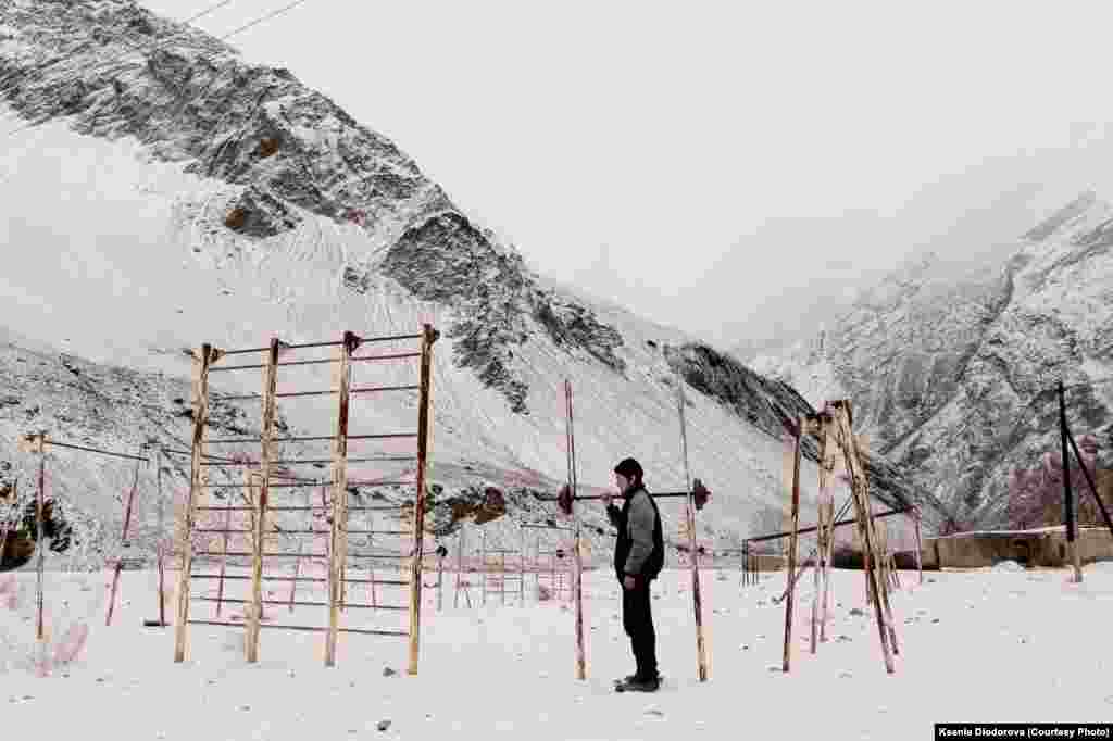 An open-air "gym" in the Bartang valley.