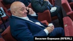 Окръжният съд в Пловдив допусна вписването на сделката за придобиването на варненските акции в Пловдивския панаир от фирма на бизнесмена и почетен консул на Русия в България Георги Гергов. 