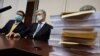 Петро Порошенко в залі суду, Київ, 17 січня 2022 року