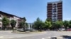 Kružni tok u Severnoj Mitrovici u junu 2022. za čiju izgradnju je osiguran novac iz budžeta Srbije, a posao je dobila kompanija Radula Stevića, koja je pod američkim sankcijama od 2021. 