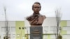 Памʼятник Тарасу Шевченку Новому Саду подарував Львів, котрий є його містом-побратимом (фото 2020 року)