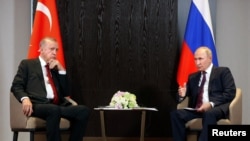 Рускиот претседател Владимир Путин и неговиот турски колега Реџеп Таип Ердоган