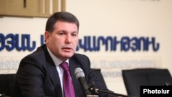 Armenia - Environment Minister Aram Harutiunian speaks at a news briefing in Yerevan, 30Jan2012.