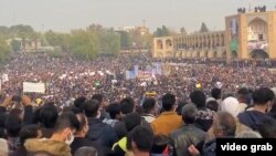 اعتراضات در اصفهان به ناکارآمدی حکومت در زمینه مدیریت آب
