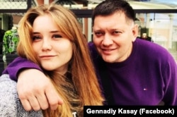 Hennadij Kasai (desno) i njegova kćerka Polina