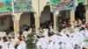 يوشمېر استادان او محصلان: طالبانو عصري علومو ته شاه کړې او يوازې مدرسې جوړوي