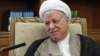 هاشمی رفسنجانی: برخی به اسم انقلابی‌گری سفارتخانه‌ آتش می‌زنند 