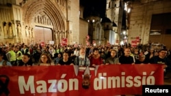 Demonstranti traže ostavku regionalnog predsjednika, Karlosa Mazona.