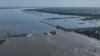 «Люди живуть на горищах, замість водосховища – ліс»: рік після руйнування греблі Каховської ГЕС