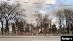 Театарот во Мариупол