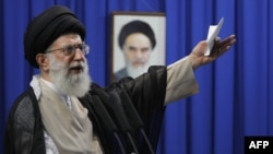 یکی از معروفترین نمازجمعههای برگزار شده به امامت آیتالله علی خامنهای مربوط به ۲۹ خرداد ۱۳۸۸ است که در آن شدیدا معترضان را به برخورد تهدید کرد.