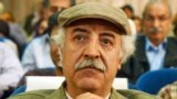 حافظ موسوی معتقد است در شعری که سال‌های اخیر منتشر می‌شود، نمودهای اجتماعی-سیاسی و توجه به بیرون و امر اجتماعی بیشتر به چشم می‌خورد.