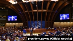 Ілюстраційне фото. Президент України Петро Порошенко під час виступу на засіданні Парламентської асамблеї Ради Європи. Страсбург, 11 жовтня 2017 року
