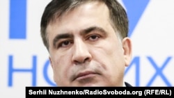 Міхеїл Саакашвілі каже, що не має грошей на реєстрацію своєї партії і похід на вибори, але допомоги в олігархів не проситиме