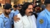 د اسلام اباد پوليسو علي وزير عدالت ته روان کړی دی ـ انځور له ارشيفه