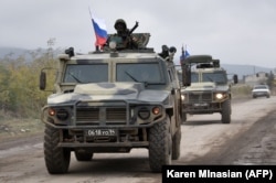 Ruski mirovnjaci ulaze u pokretu u Nagorno-Karabahu krajem prošle godine.