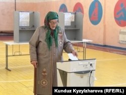 Glasanje na lokalnim izborima u Kirgistanu 17. novembra