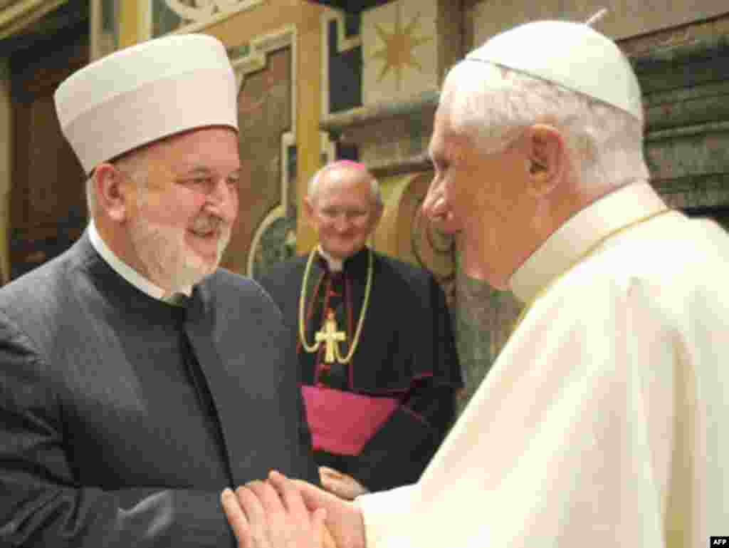 Papa Benedict sa muftijom Mustafom Cerićem, Vatikan, novembar 2008.