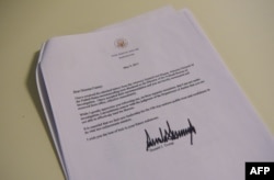 Trump je Comeya optustio u maju prošle godine