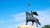 Київ. Пам'ятник богатирю часів України-Русі Іллі Муромцю (Іллі Муровцю). Він часто згадувався в українському фольклорі. Разом із Добринею Микитичем та Олешком Поповичем оберігав рідну землю від ворогів