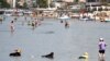 Илустрација: Плажа во Драч
